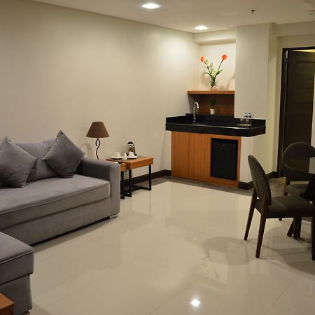 Mango Suites - Santiago City of Santiago Экстерьер фото